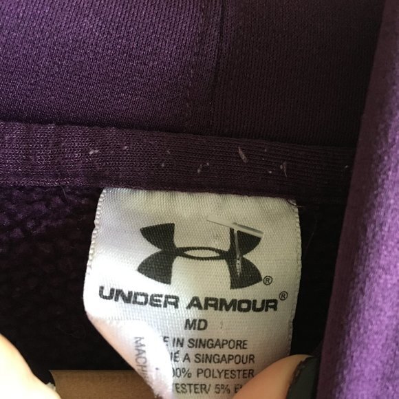 UA UNDER ARMOR HOODED SWEARSHIRT ATHLETIC WITH POCKET WOMENS SIZE M PURPLE - Picture 2 of 3